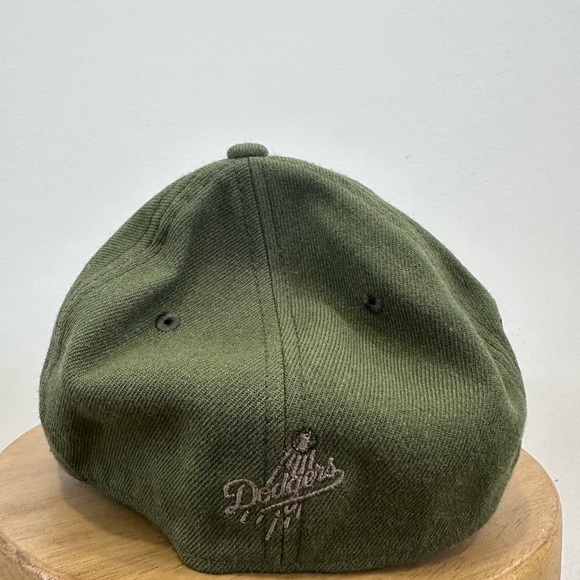 LA Dodgers Baseball Cap with American Flag Patch - Picture 5 of 7